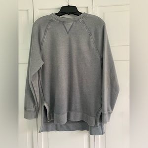 Women’s XS, gray crewneck sweater